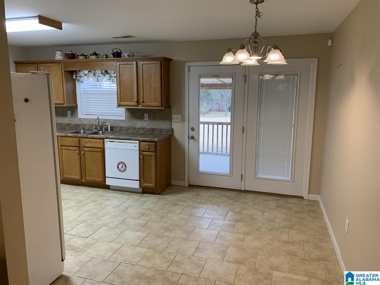 865 Vaughn Road Trafford, AL 35172 - Photo 8 of 26