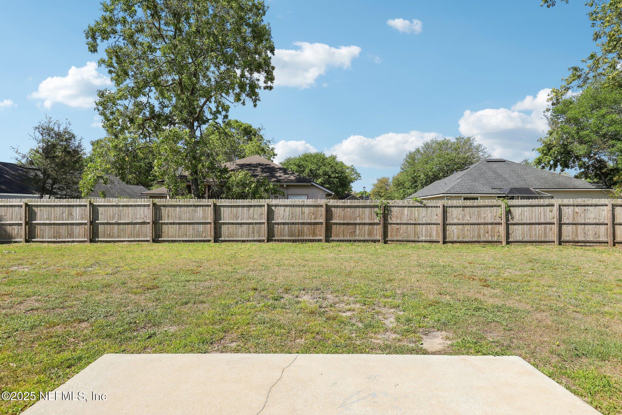 86123 Red Holly Place Yulee, FL 32097 - Photo 32 of 36 a view of outdoor space