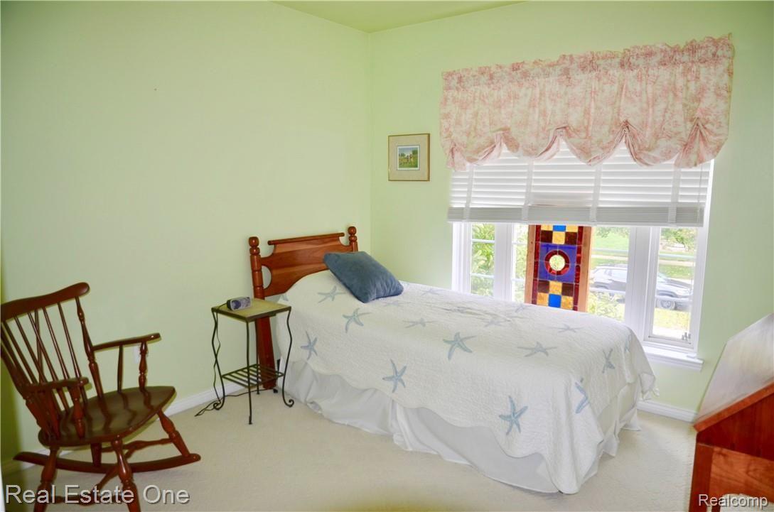 85 Ridge Field Court Oxford, MI 48371 - Photo 11 of 31 Bedroom upper level
