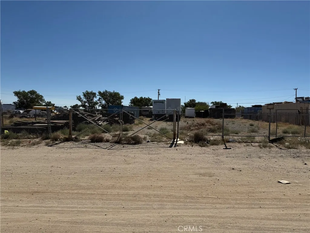 a view of a parking space