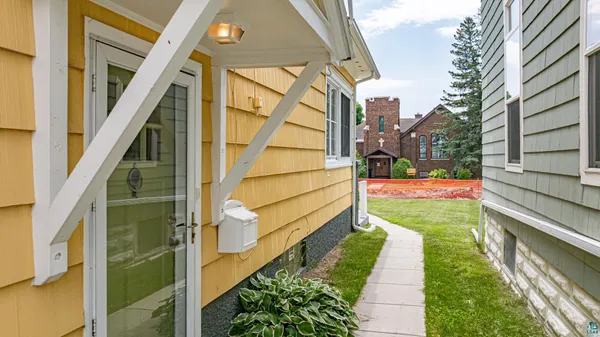$214,900 | 235 East Harvey Street, Ely, MN 55731