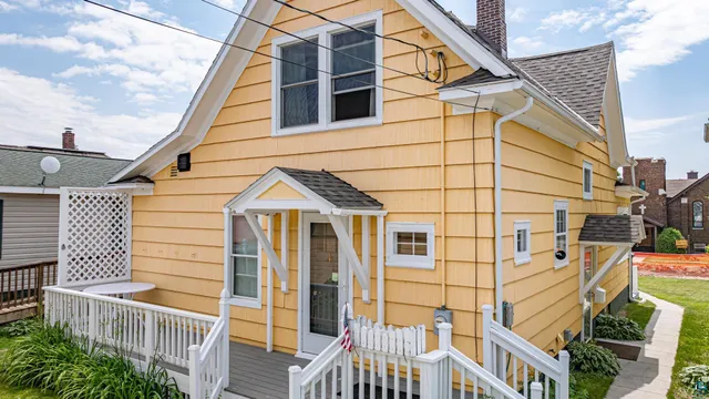 $224,900 | 235 East Harvey Street, Ely, MN 55731