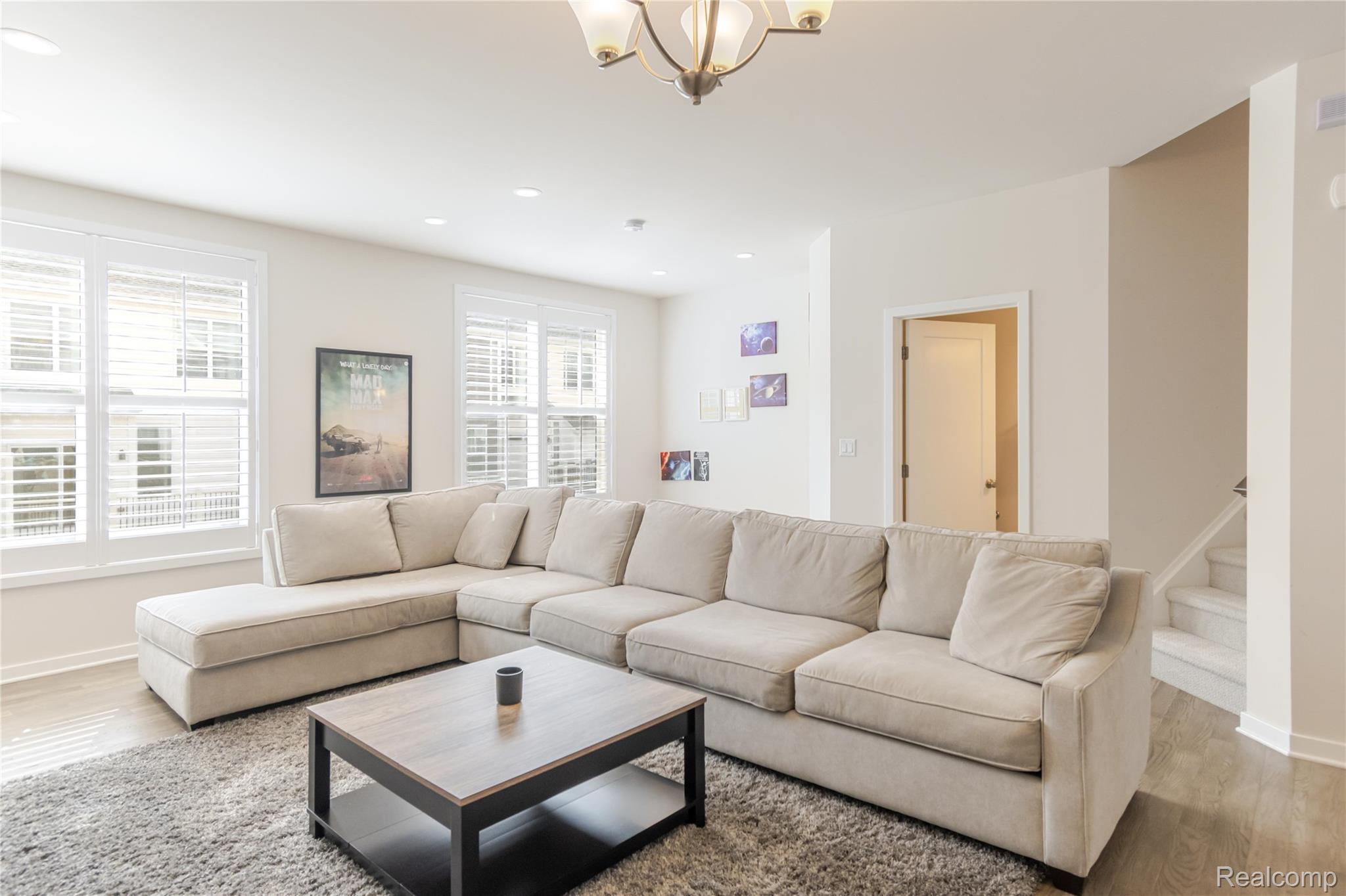 2963 Aughton Road Ann Arbor, MI 48105 - Photo 19 of 46 2963 Aughton-21.jpg