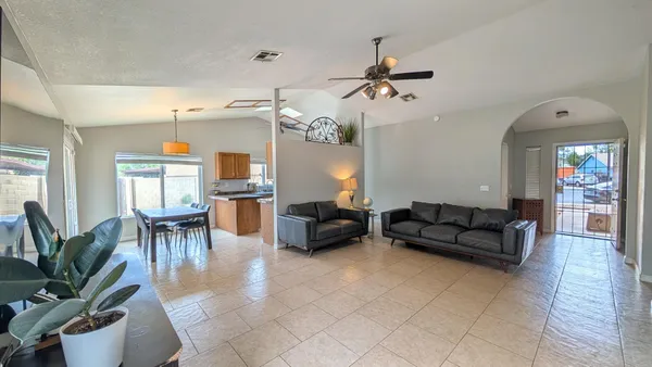 $2,495 | 608 South San Marcos Circle, Gilbert, AZ 85296