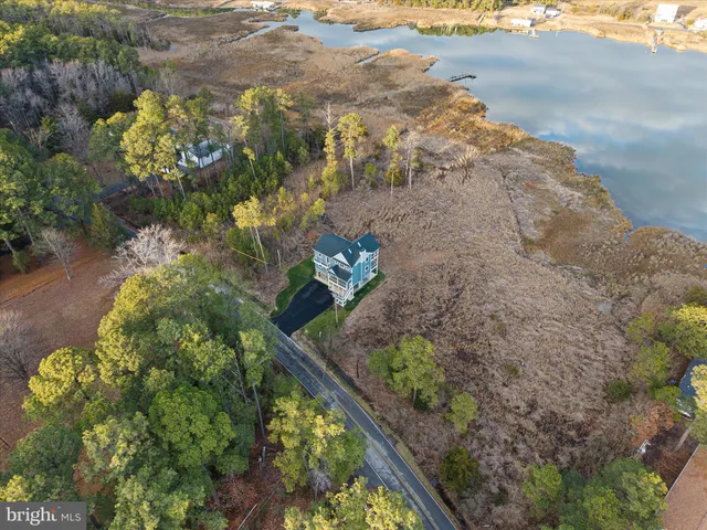 $1,399,998 | 16242 Thomas Road, Piney Point, MD 20674