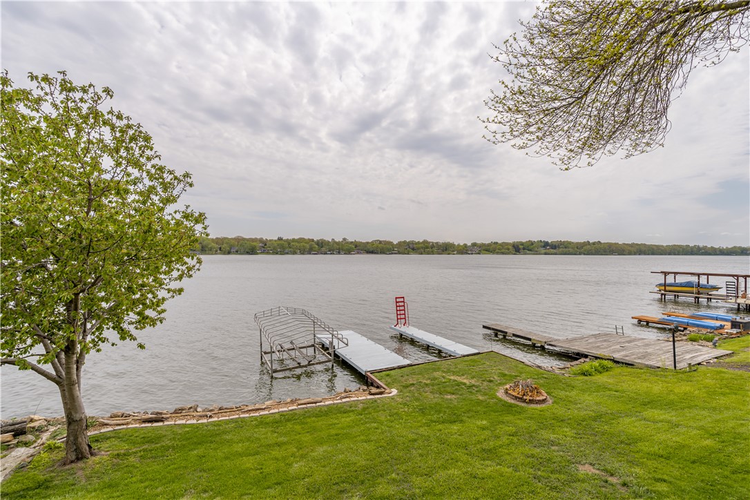 4197 East Lake Shore Drive Decatur, IL 62521 - Photo 8 of 32 Gallery Image 8