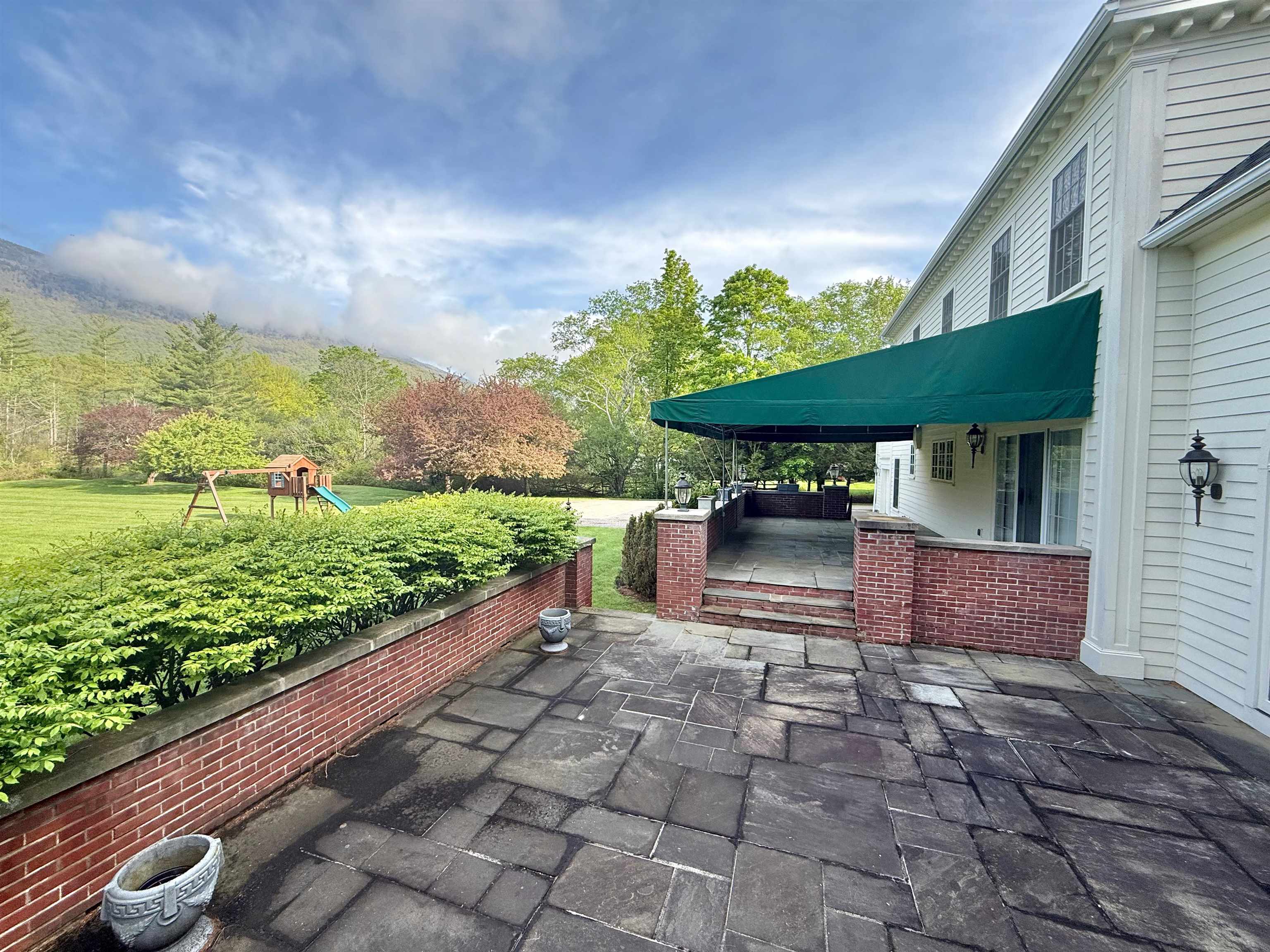 3407 Main Street Manchester, VT 05254 - Photo 2 of 51 Gallery Image 2