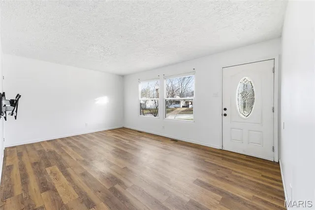 $199,999 | 37 Hunting Creek Road, St. Peters, MO 63376