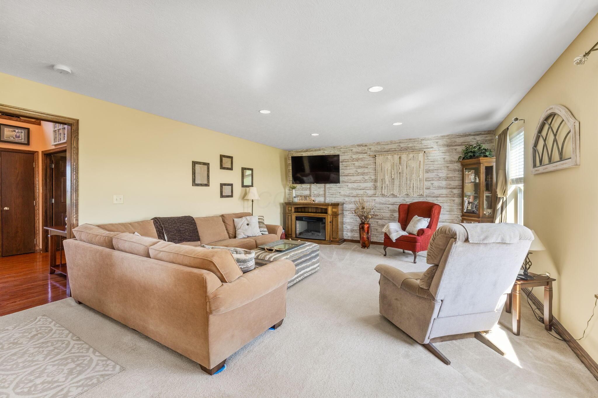 19015 Powder Lick Road Raymond, OH 43067 - Photo 40 of 96 19015 Powder Lick Rd (Interior-21