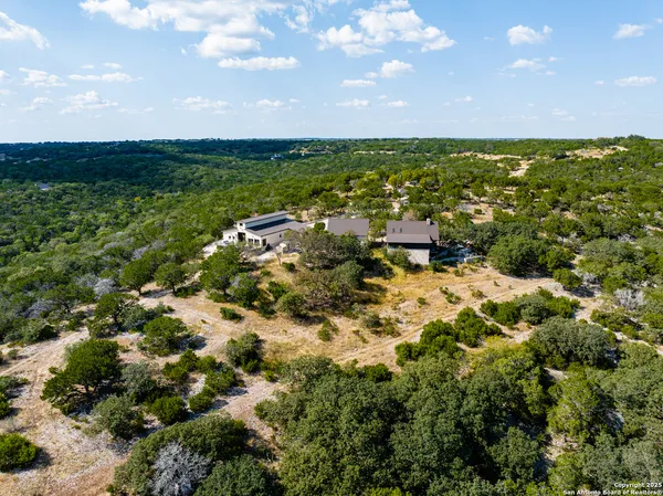 $1,645,000 | 320 Overland Trail West, Hunt, TX 78024