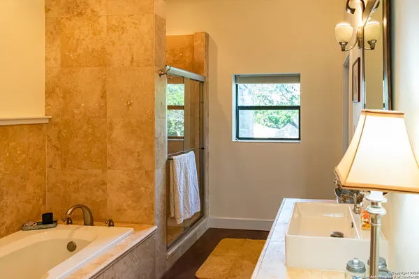 $1,645,000 | 320 Overland Trail West, Hunt, TX 78024