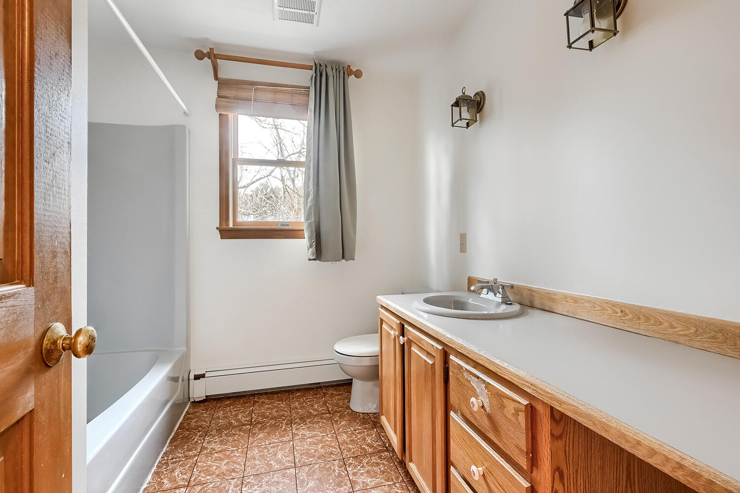 277 Satucket Road Brewster, MA 02631 - Photo 18 of 38 1st Floor Bath