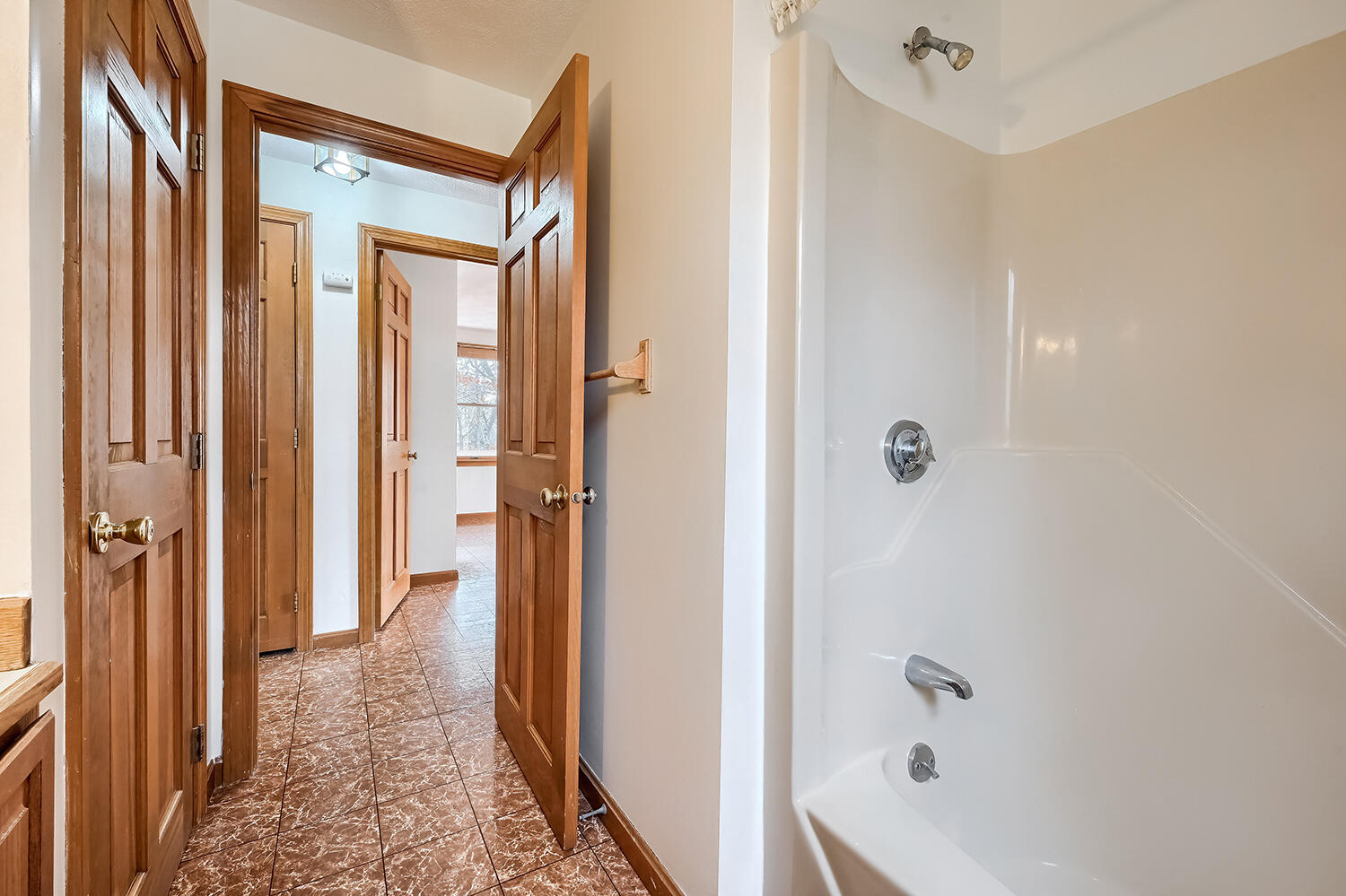 277 Satucket Road Brewster, MA 02631 - Photo 30 of 38 2nd Floor Bath