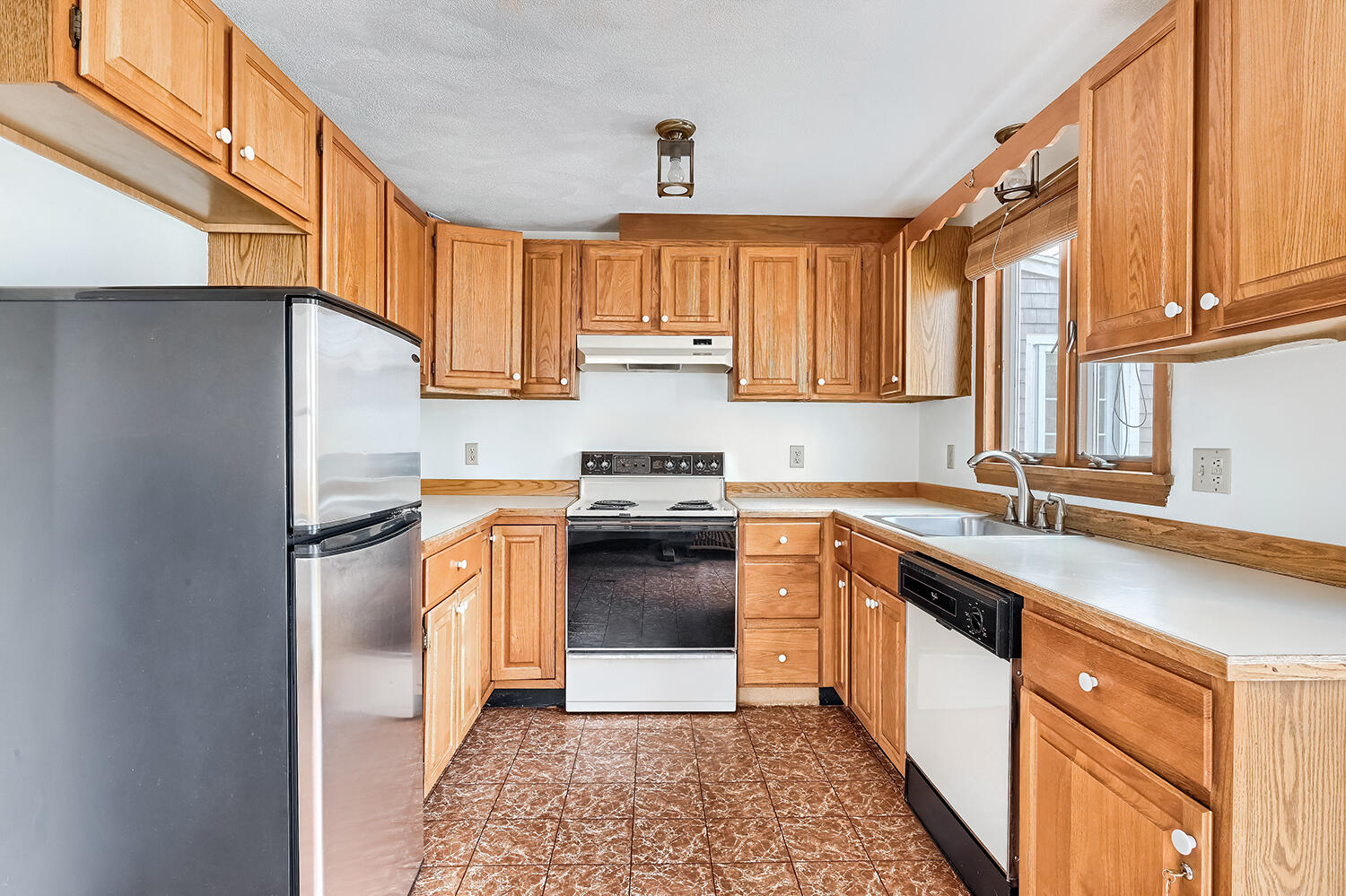 277 Satucket Road Brewster, MA 02631 - Photo 9 of 38 02_Kitchen_DSC_4843