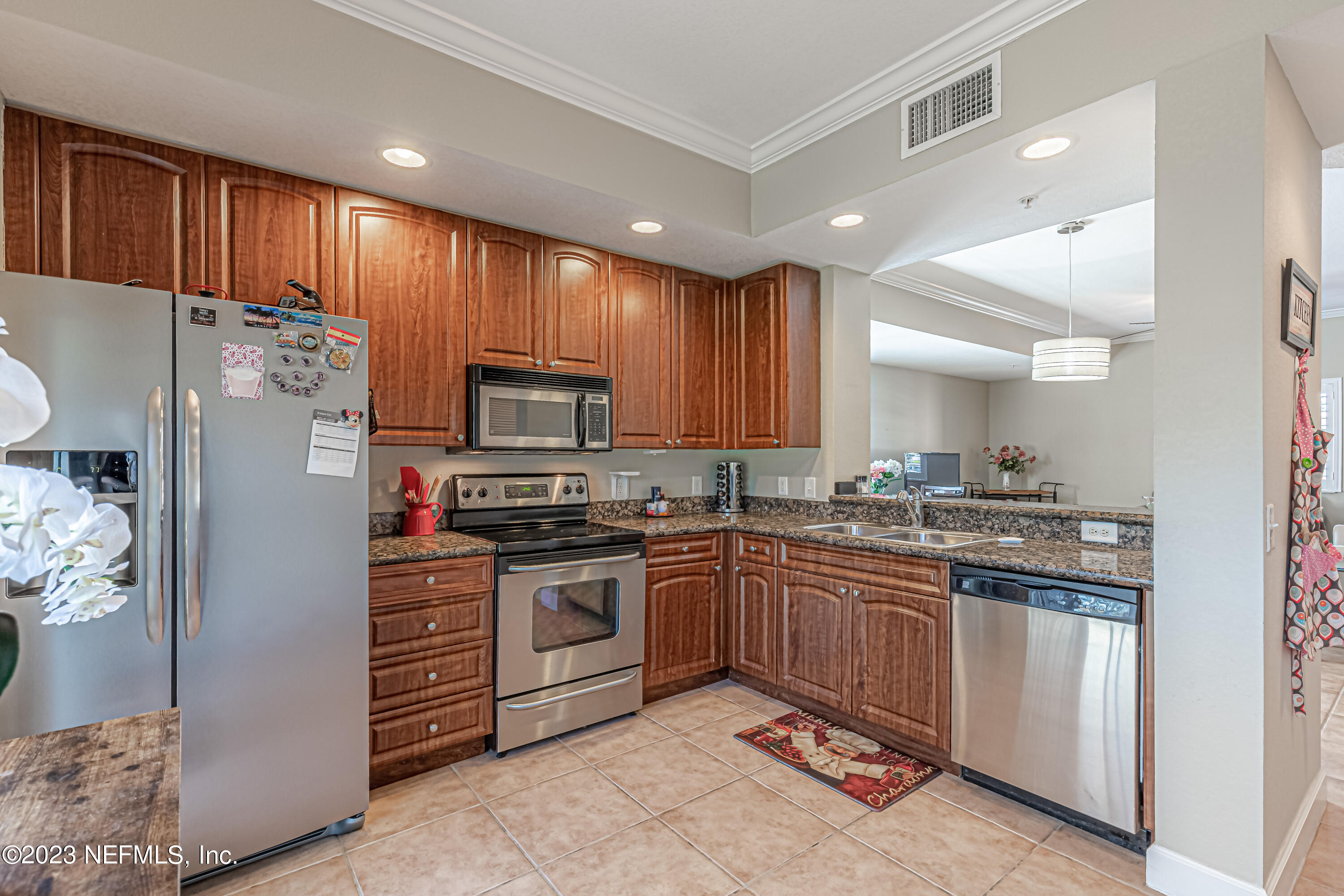 9745 Touchton Road, Unit 2005 Jacksonville, FL 32246 - Photo 15 of 30 15-Kitchen