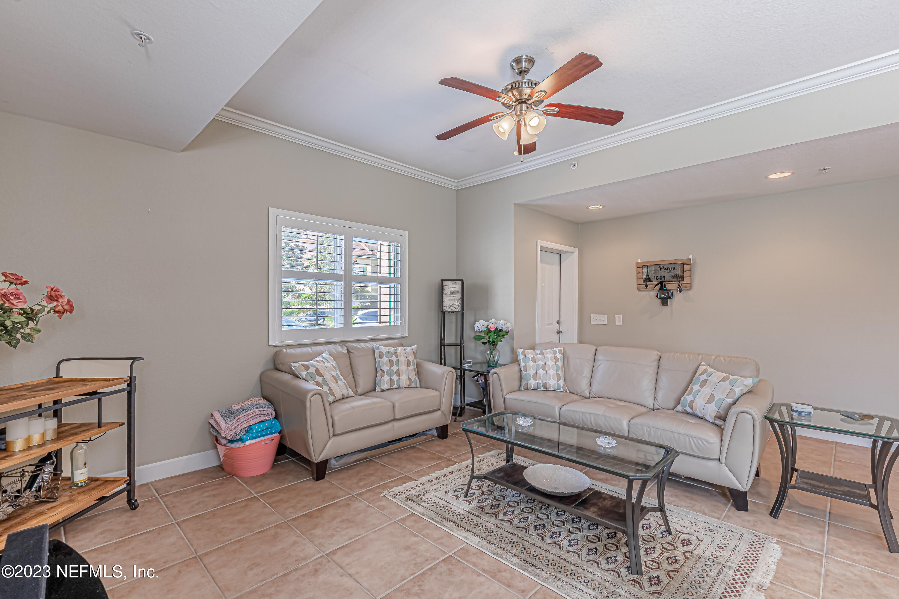 9745 Touchton Road, Unit 2005 Jacksonville, FL 32246 - Photo 10 of 30 10-Living Room