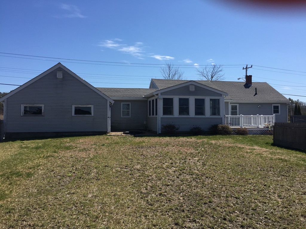 158 Sandwich Road Wareham, MA 02571 - Photo 2 of 17 Gallery Image 2