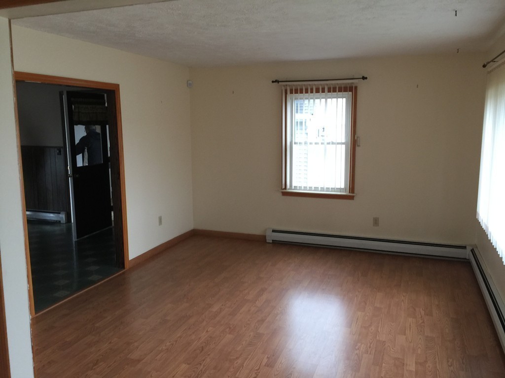 158 Sandwich Road Wareham, MA 02571 - Photo 6 of 17 Gallery Image 6