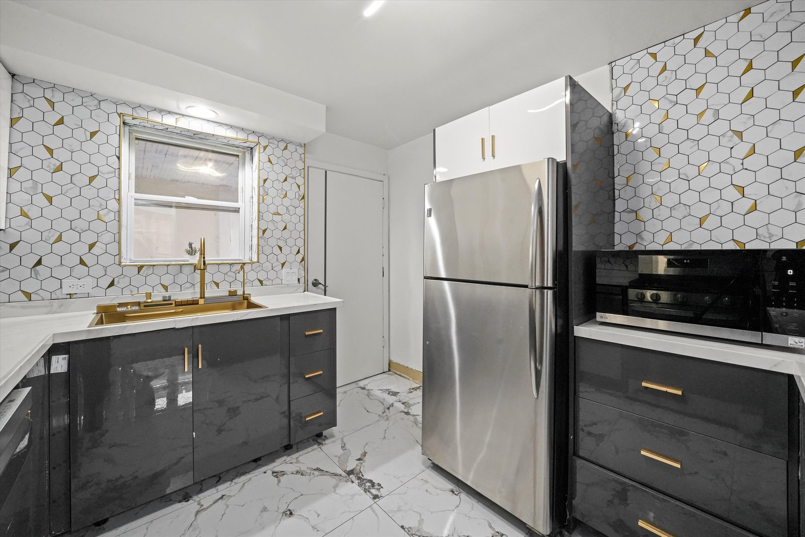 1321 Brummel Street Evanston, IL 60202 - Photo 19 of 33