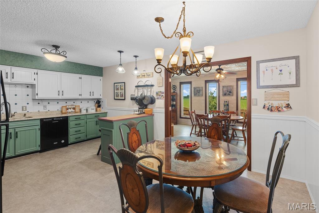 1405 Columbia Road Dupo, IL 62239 - Photo 16 of 49
