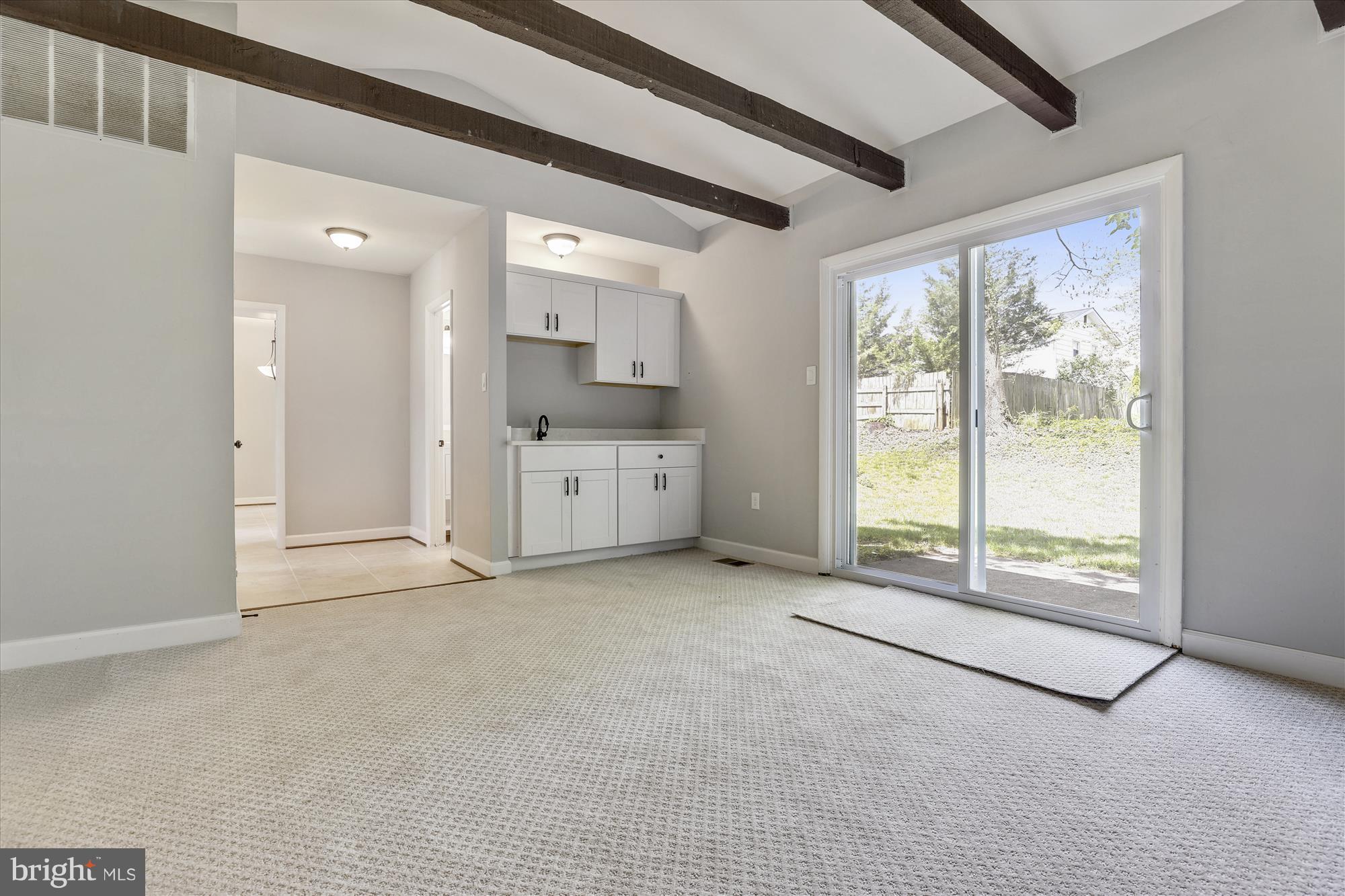 11314 Gainsborough Road Potomac, MD 20854 - Photo 17 of 30 Family Room