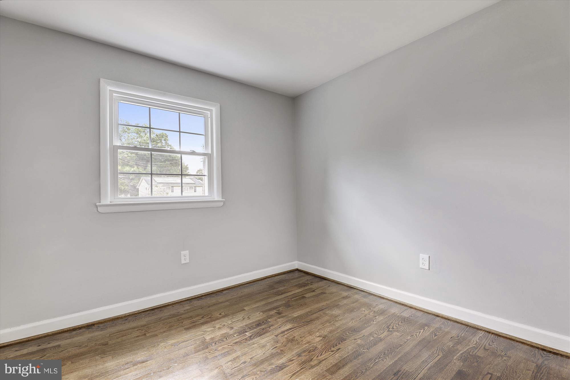 11314 Gainsborough Road Potomac, MD 20854 - Photo 25 of 30 Bedroom