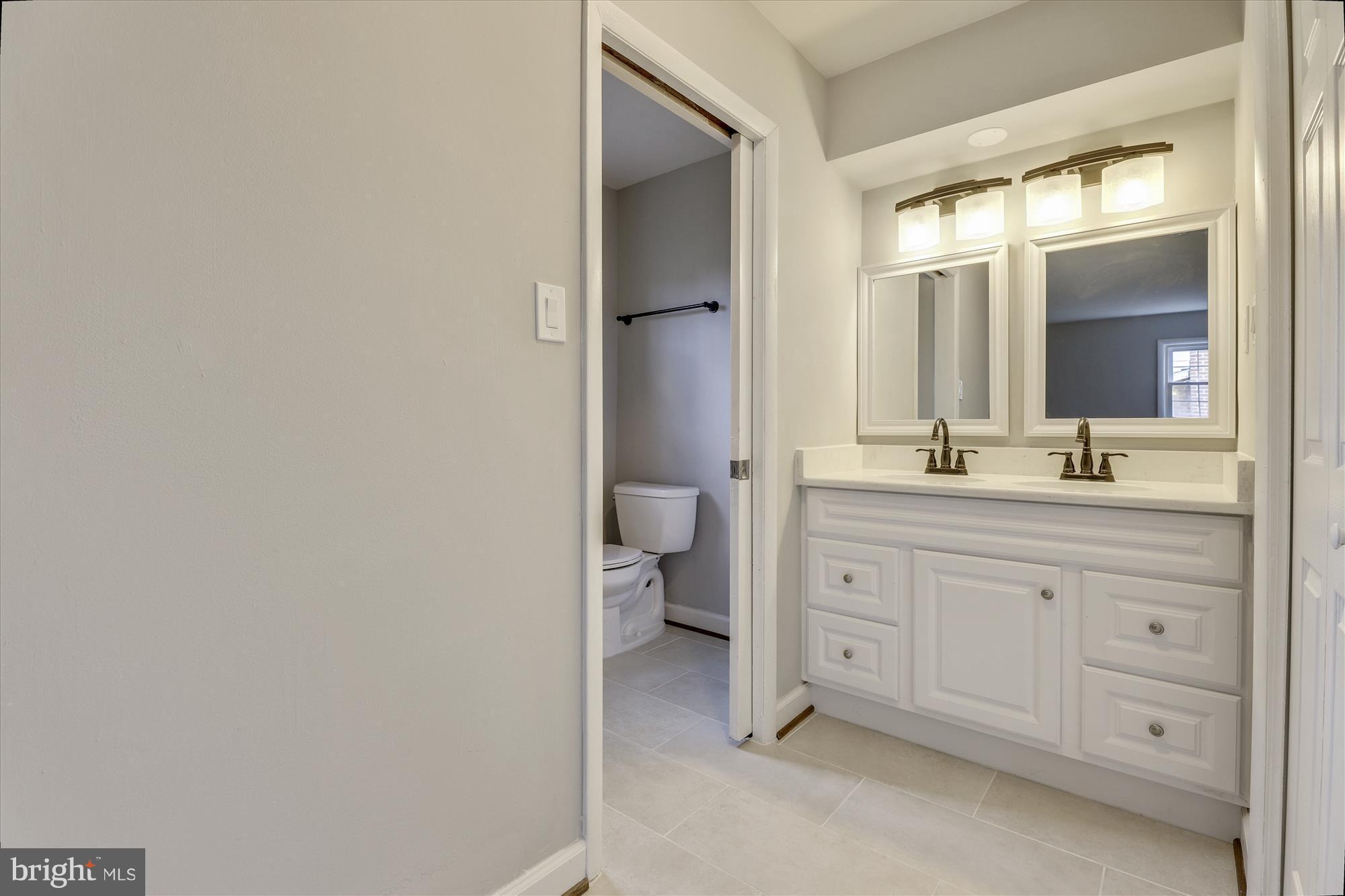 11314 Gainsborough Road Potomac, MD 20854 - Photo 27 of 30 Bath (Master)