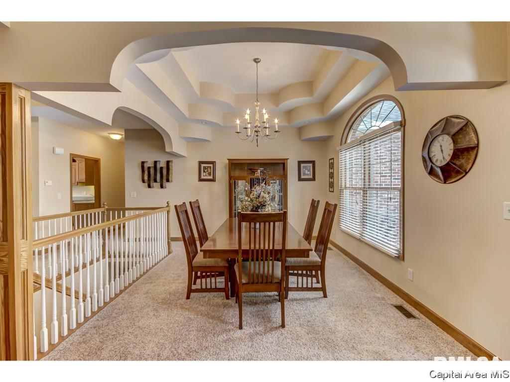 1404 Old Crows Way Springfield, IL 62712 - Photo 15 of 35