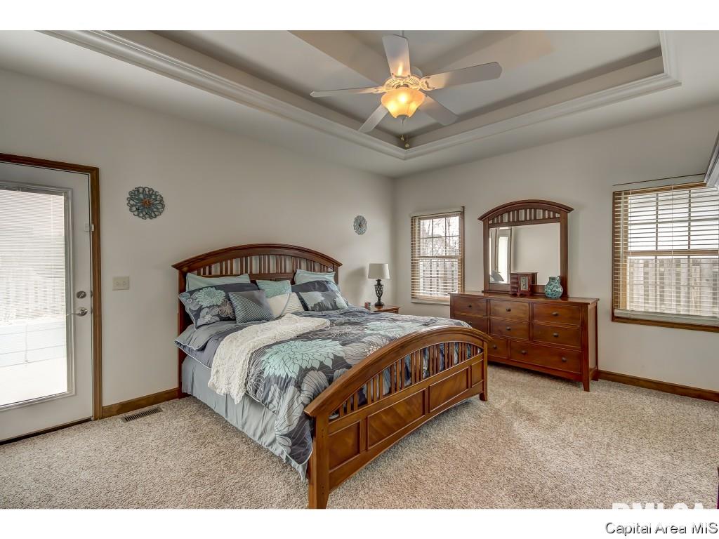 1404 Old Crows Way Springfield, IL 62712 - Photo 23 of 35