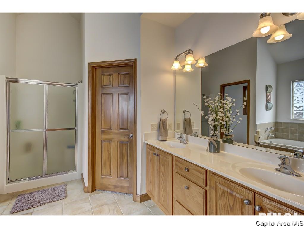 1404 Old Crows Way Springfield, IL 62712 - Photo 25 of 35