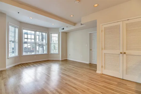 $4,600 | 704 Clinton Street, Unit 3D, Hoboken, NJ 07030