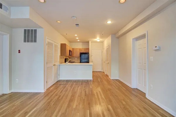 $4,600 | 704 Clinton Street, Unit 3D, Hoboken, NJ 07030