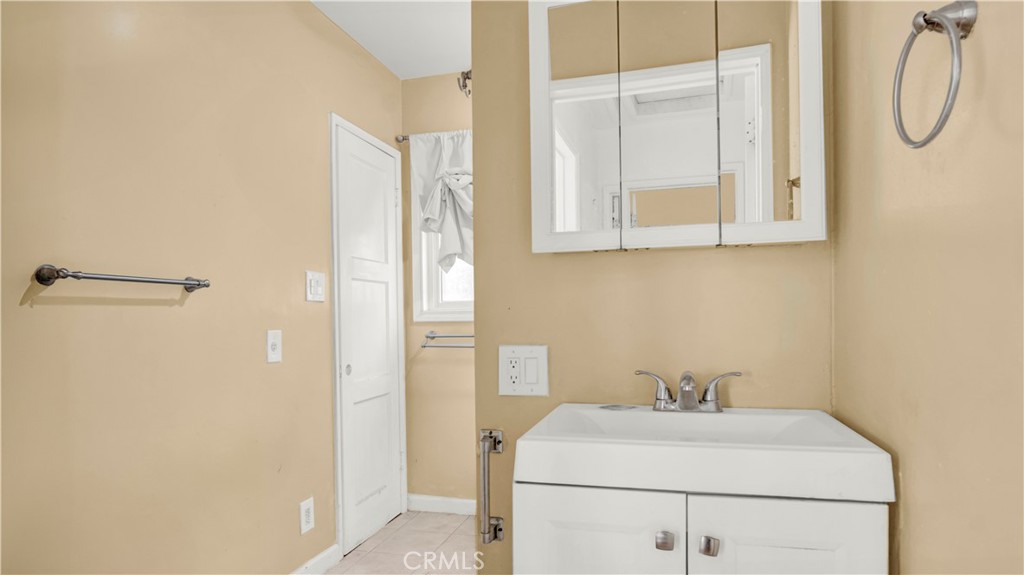 4485 West 142nd Street Hawthorne, CA 90250 - Photo 14 of 44