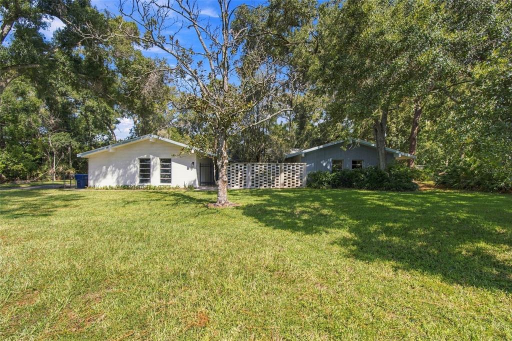 1996 Glenn Road Clearwater, FL 33764 - Photo 3 of 51 Gallery Image 3