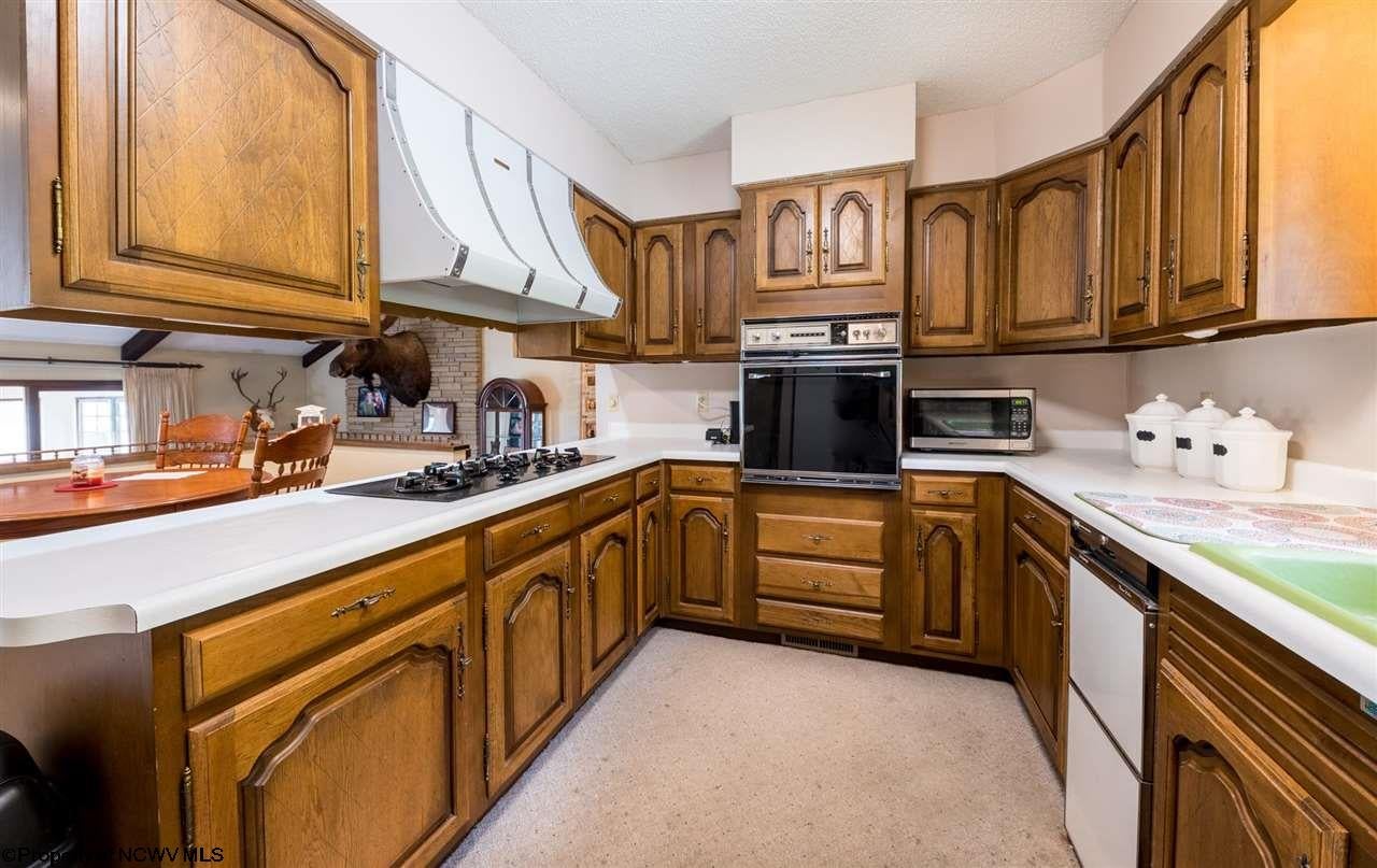 210 Emerson Road Clarksburg, WV 26301 - Photo 12 of 29 Gallery Image 12