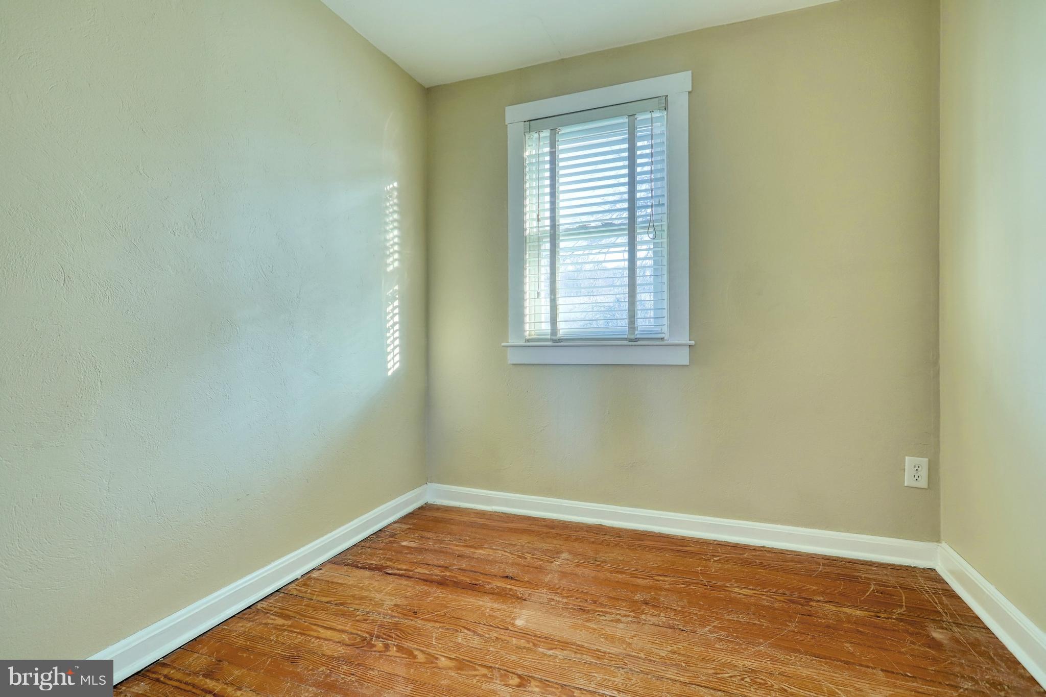 810 Lombard Road Red Lion, PA 17356 - Photo 21 of 31 Bedroom 4