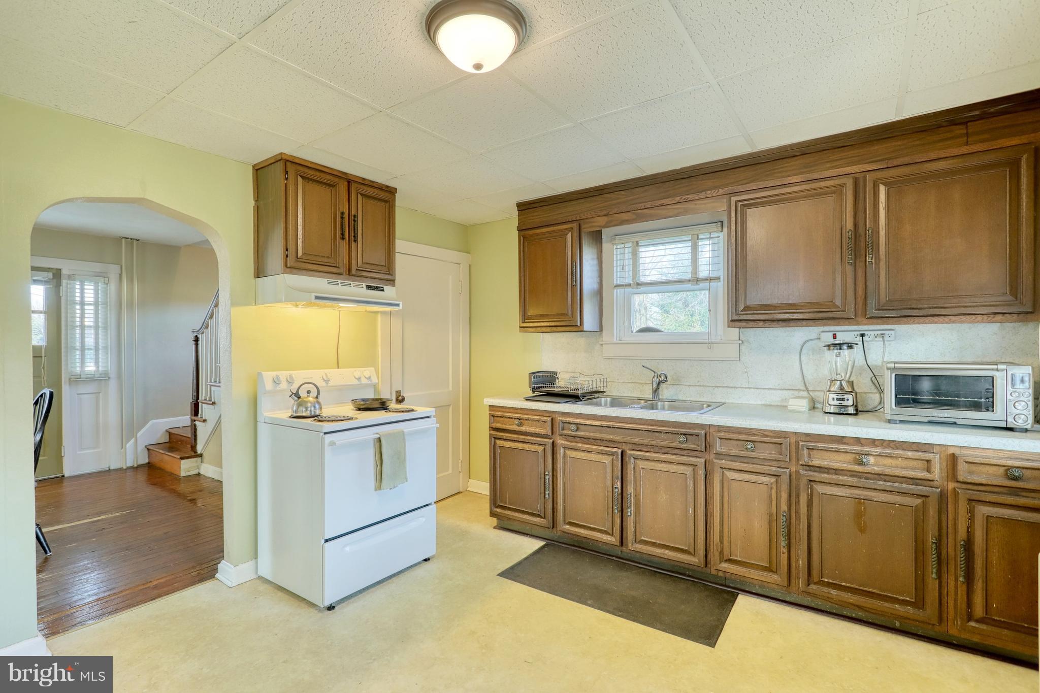 810 Lombard Road Red Lion, PA 17356 - Photo 6 of 31 Gallery Image 6