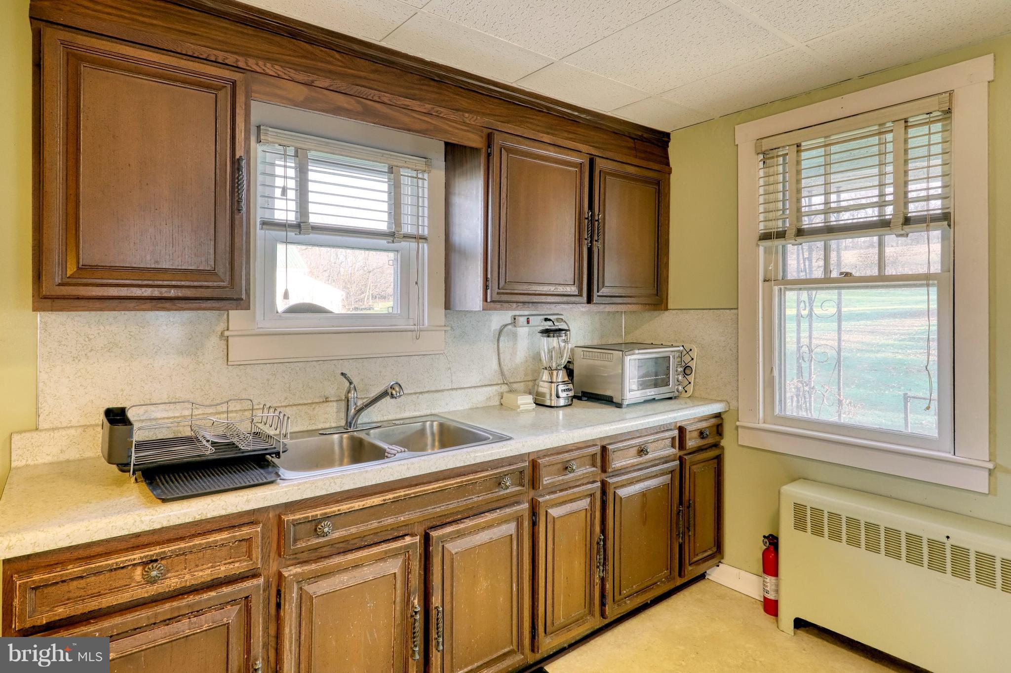 810 Lombard Road Red Lion, PA 17356 - Photo 7 of 31 Gallery Image 7