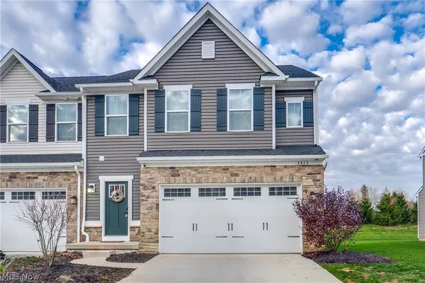 $299,900 | 3313 Jackson Park Drive, Massillon, OH 44646