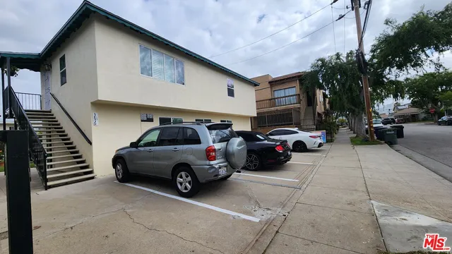 $2,500,000 | 3872 College Avenue, Culver City, CA 90232
