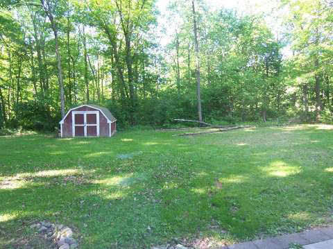 5239 West Carpenter Road Flint, MI 48504 - Photo 15 of 16 20403149-14.JPG