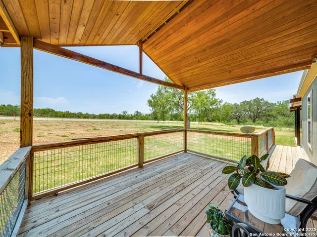 $280,000 | 1271 Sandbranch Road, Bigfoot, TX 78005