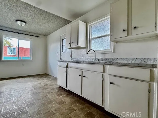 $4,000 | 25225 Eshelman Avenue, Lomita, CA 90717