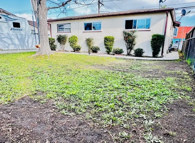 $4,000 | 25225 Eshelman Avenue, Lomita, CA 90717