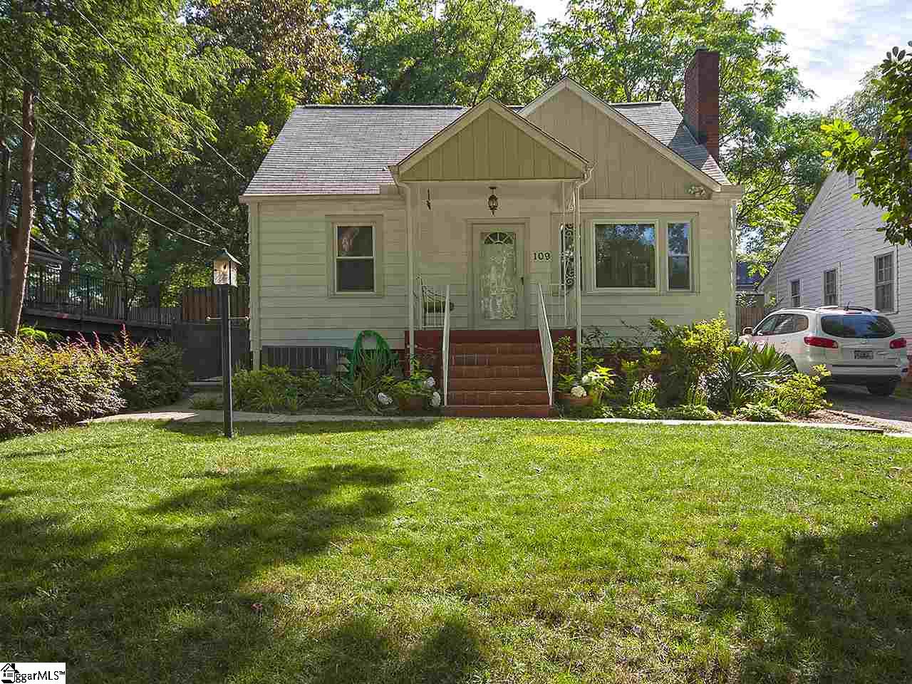 109 Nicholtown Road Greenville, SC 29607 - Photo 1 of 35