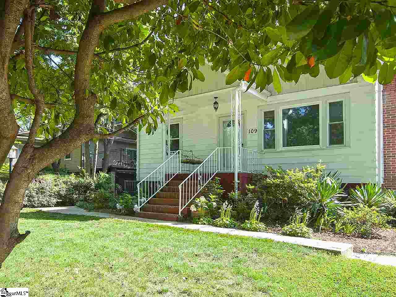 109 Nicholtown Road Greenville, SC 29607 - Photo 2 of 35