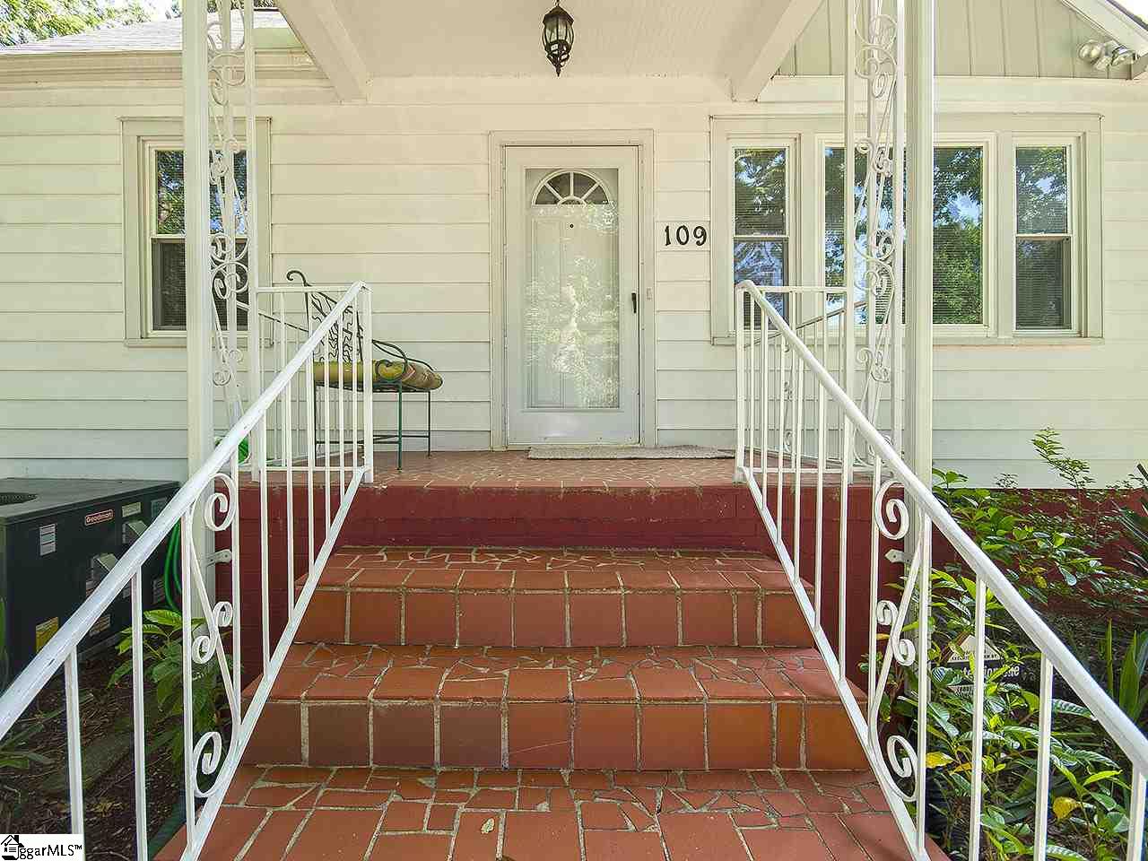 109 Nicholtown Road Greenville, SC 29607 - Photo 4 of 35