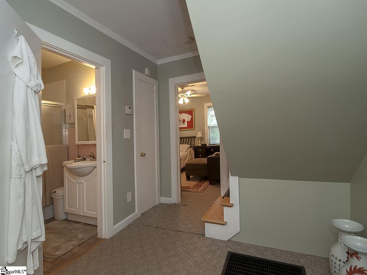 109 Nicholtown Road Greenville, SC 29607 - Photo 7 of 35