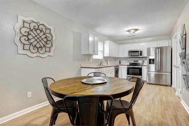 $243,900 | 605 Copper Court, Jarrell, TX 76537