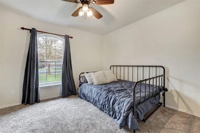 $243,900 | 605 Copper Court, Jarrell, TX 76537